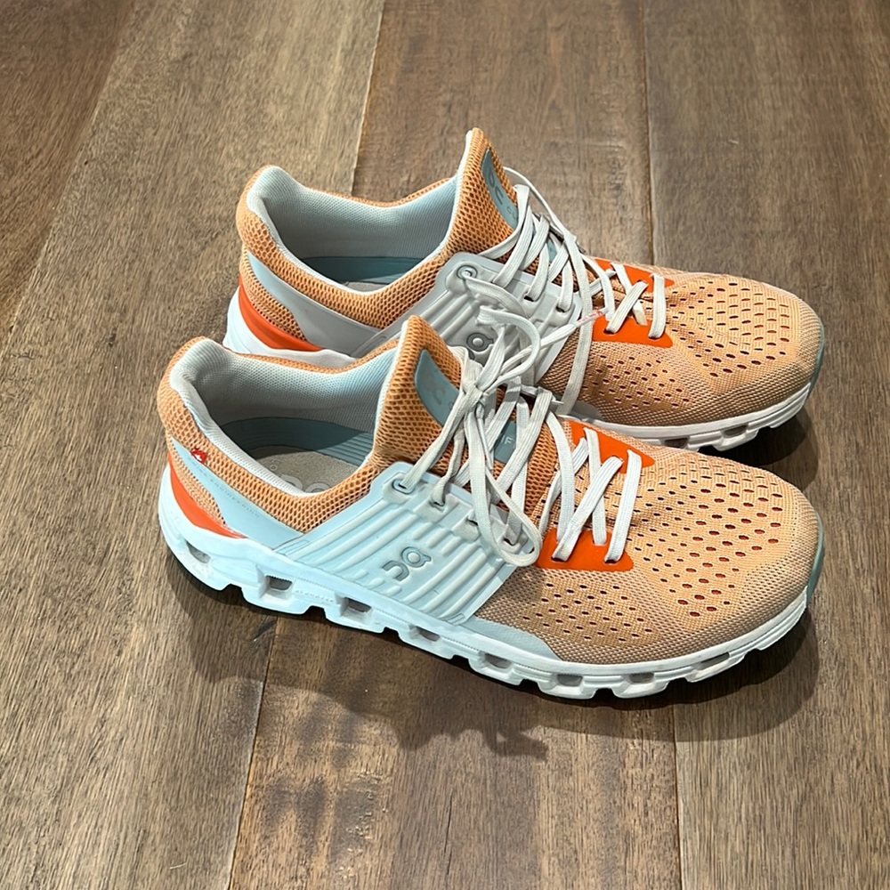 Used On Cloud shoes size 8